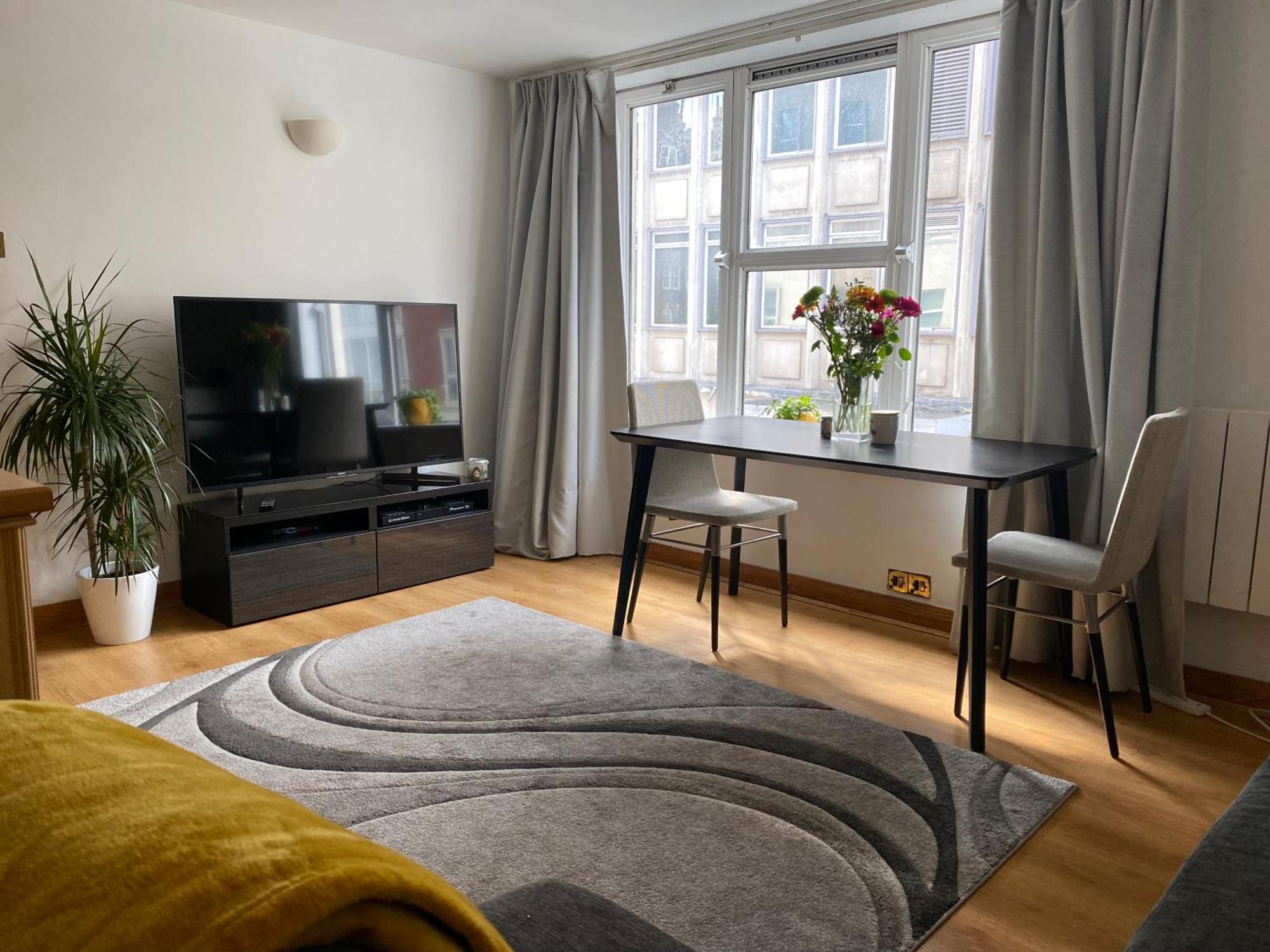 Prime Location Apartment - Heart Of Λονδίνο Εξωτερικό φωτογραφία